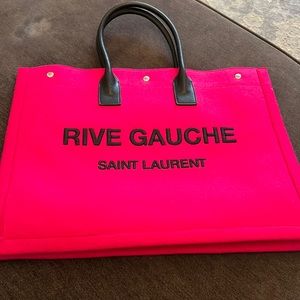 Saint Laurent Noe Rive Gauche Wool Tote in Fuxia/Nero/Nero
